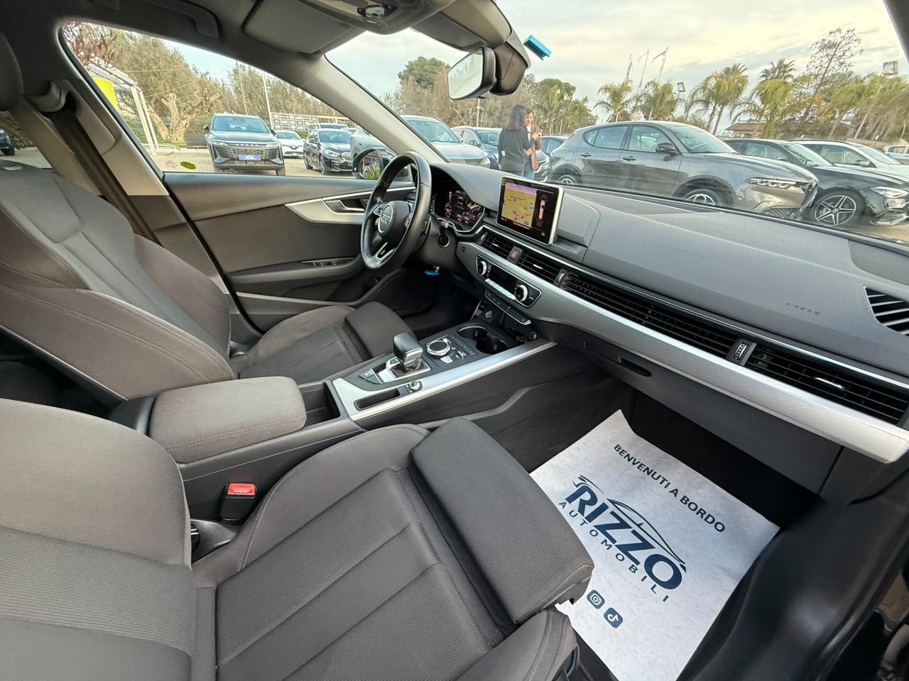 Audi A4 2.0 TDI 150 CV ultra S tronic Avant Cockpit Navi Led