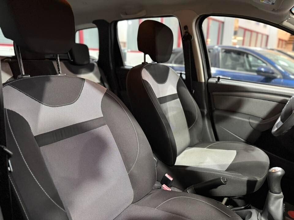 Duster 1.6 110 CV SeS 4x2 GPL Serie Speciale Brave 2017