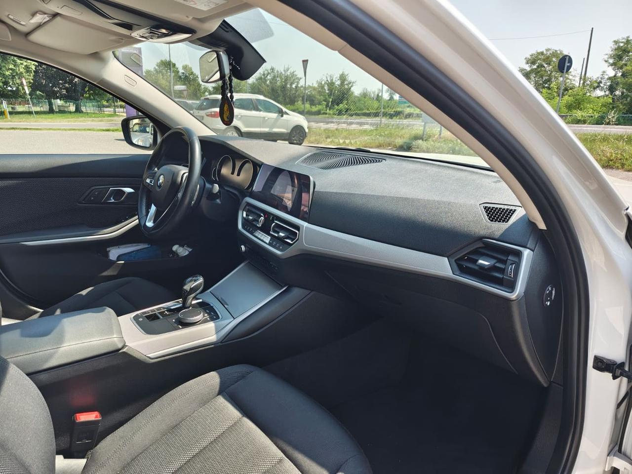Bmw 320 xDrive Business #11927