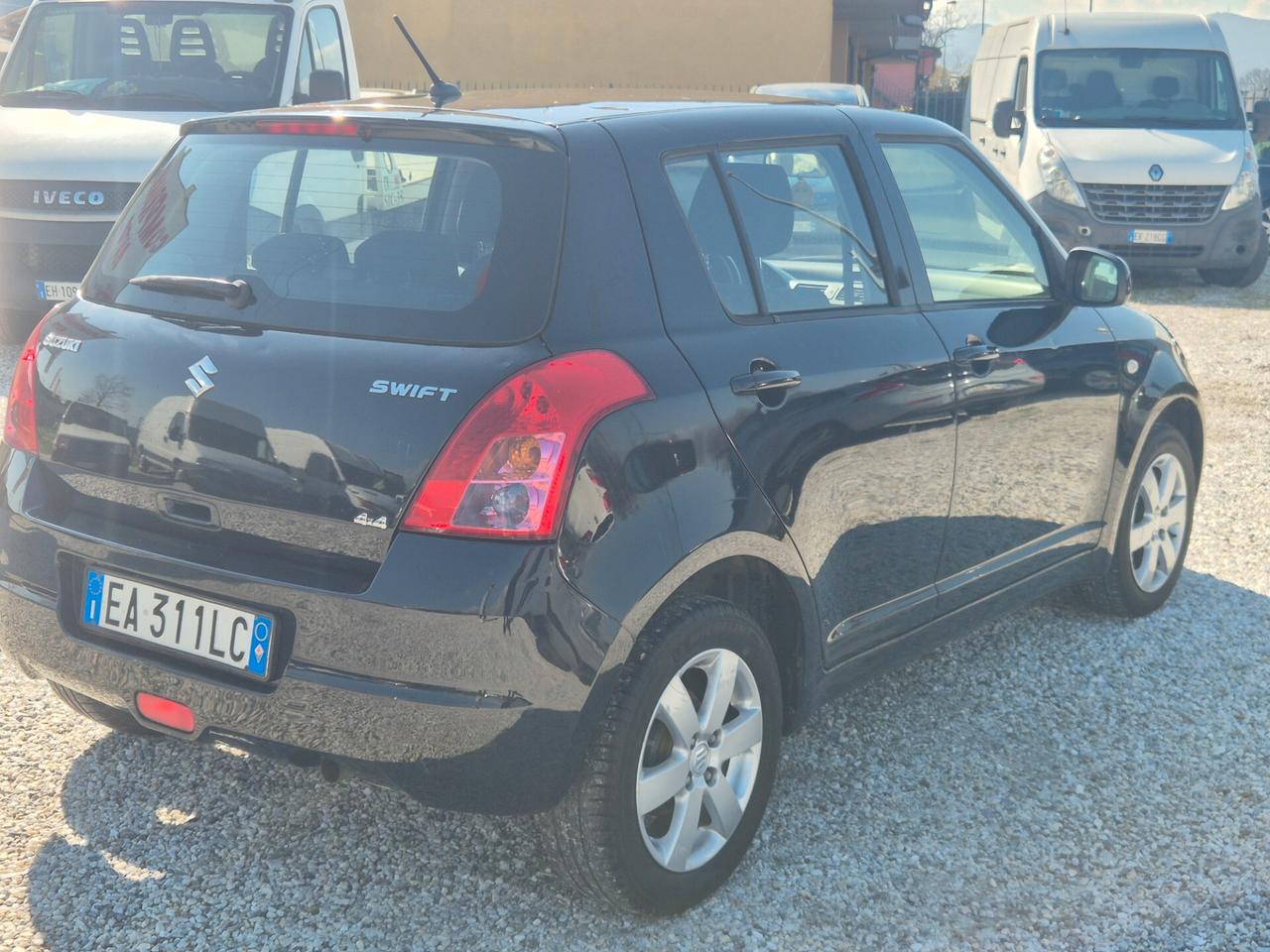 Suzuki Swift 1.3 4x4 5p. GL