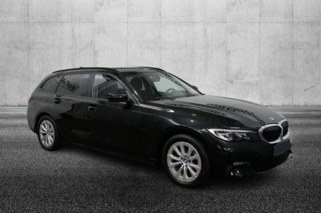 BMW 320 d 48V xDrive Touring Business Advantage