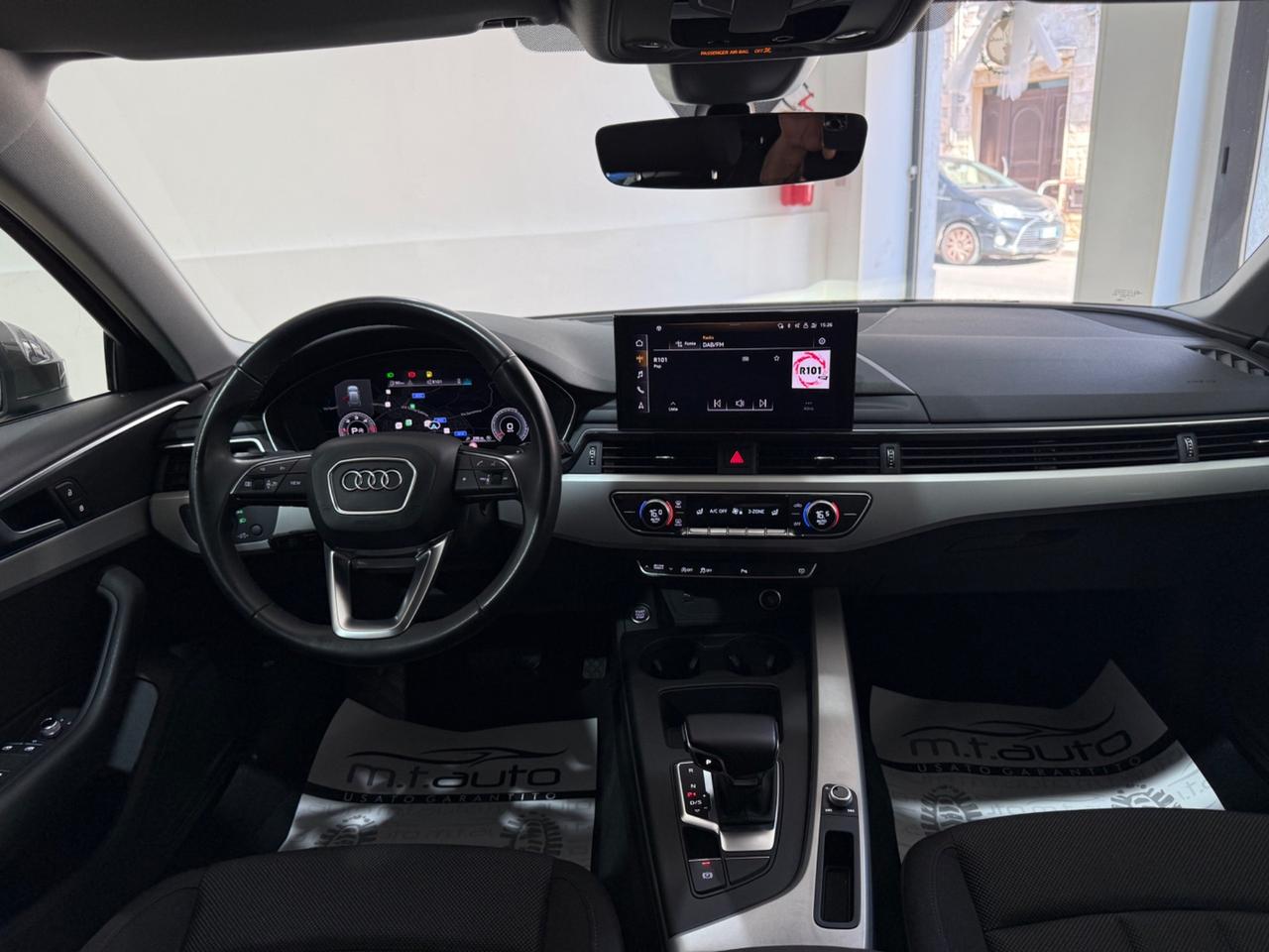 Audi A4 Avant 30 TDI 136 CV S tronic Business Advanced