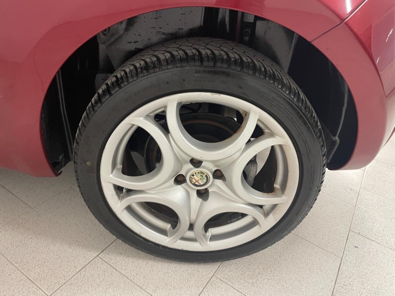 Alfa Romeo MiTo 1.6 JTDm-2 S&S Distinctive Sport Pack