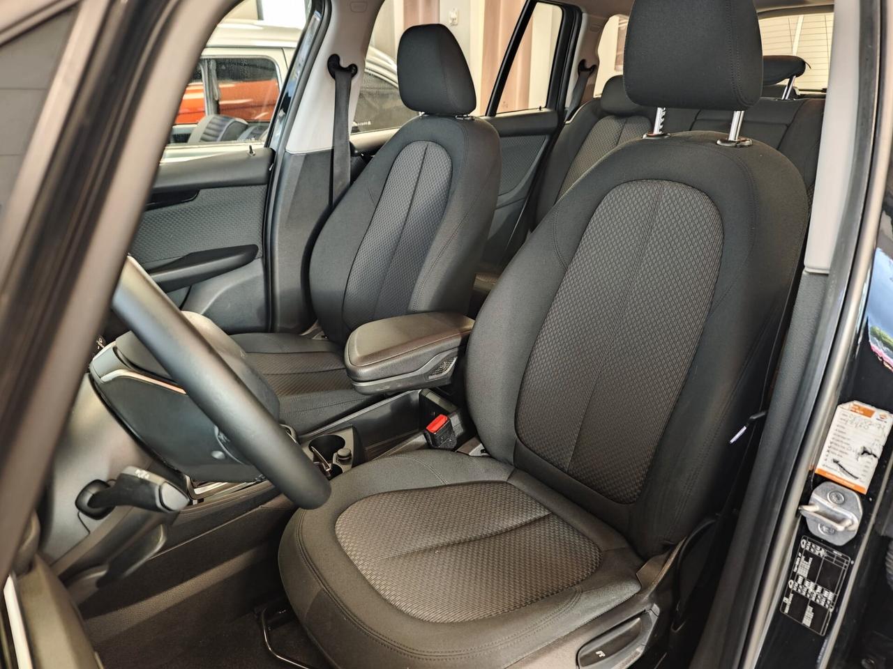 Bmw 2er Active Tourer 218d Luxury