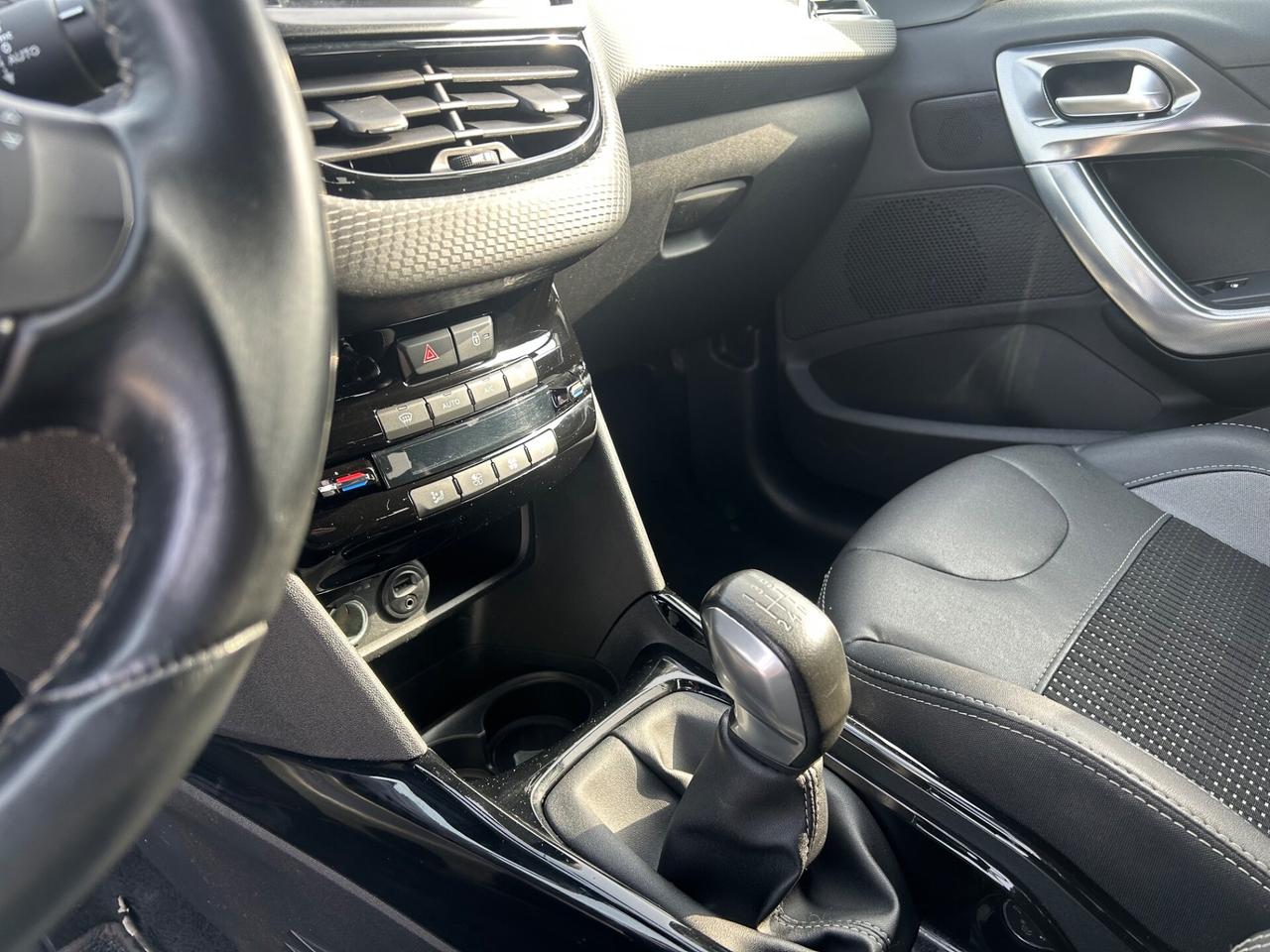 Peugeot 2008 PureTech 82 Allure