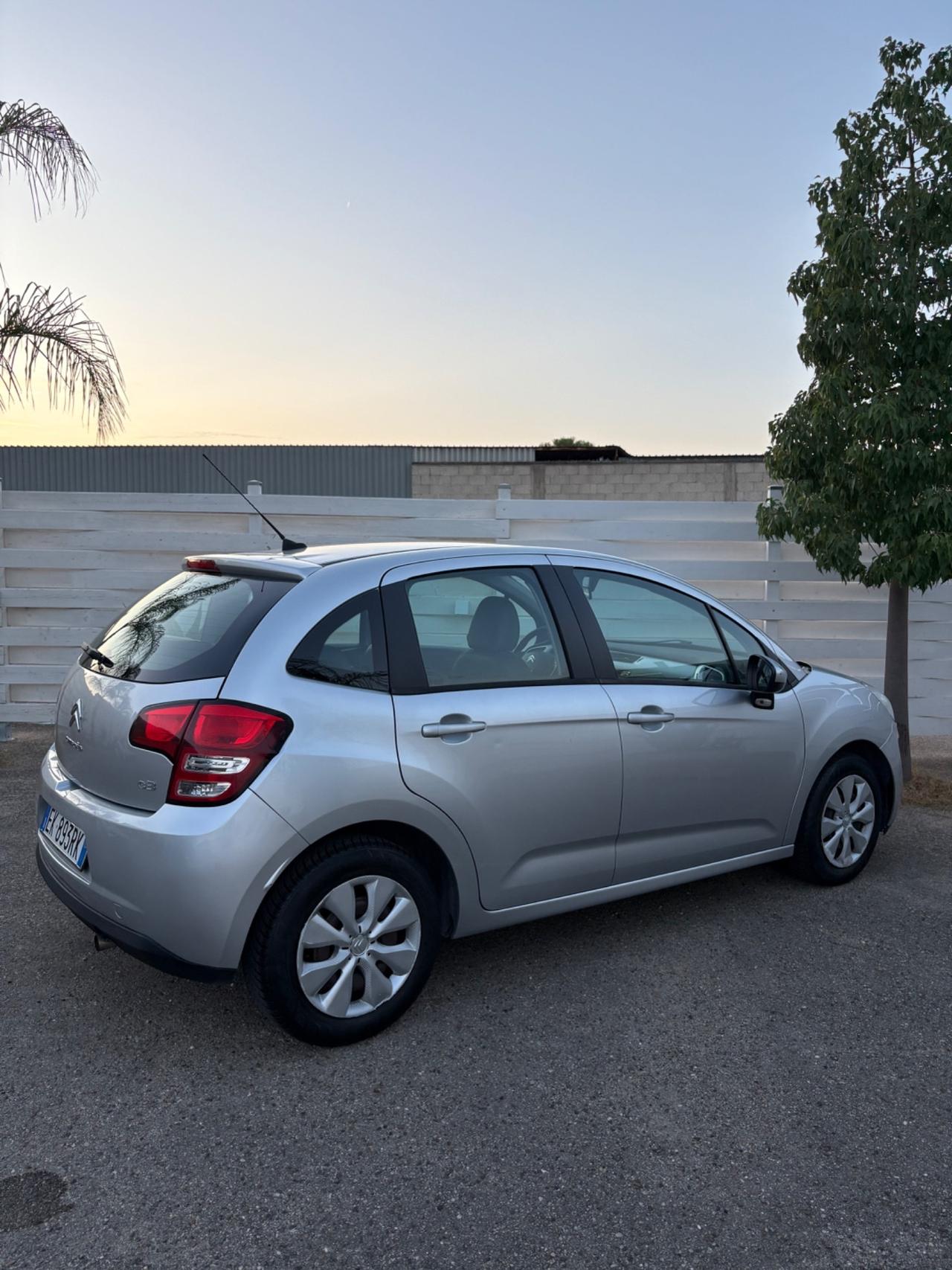 Citroen C3 1.1 GPL unico proprietario distribuzione e tagliando eseguiti