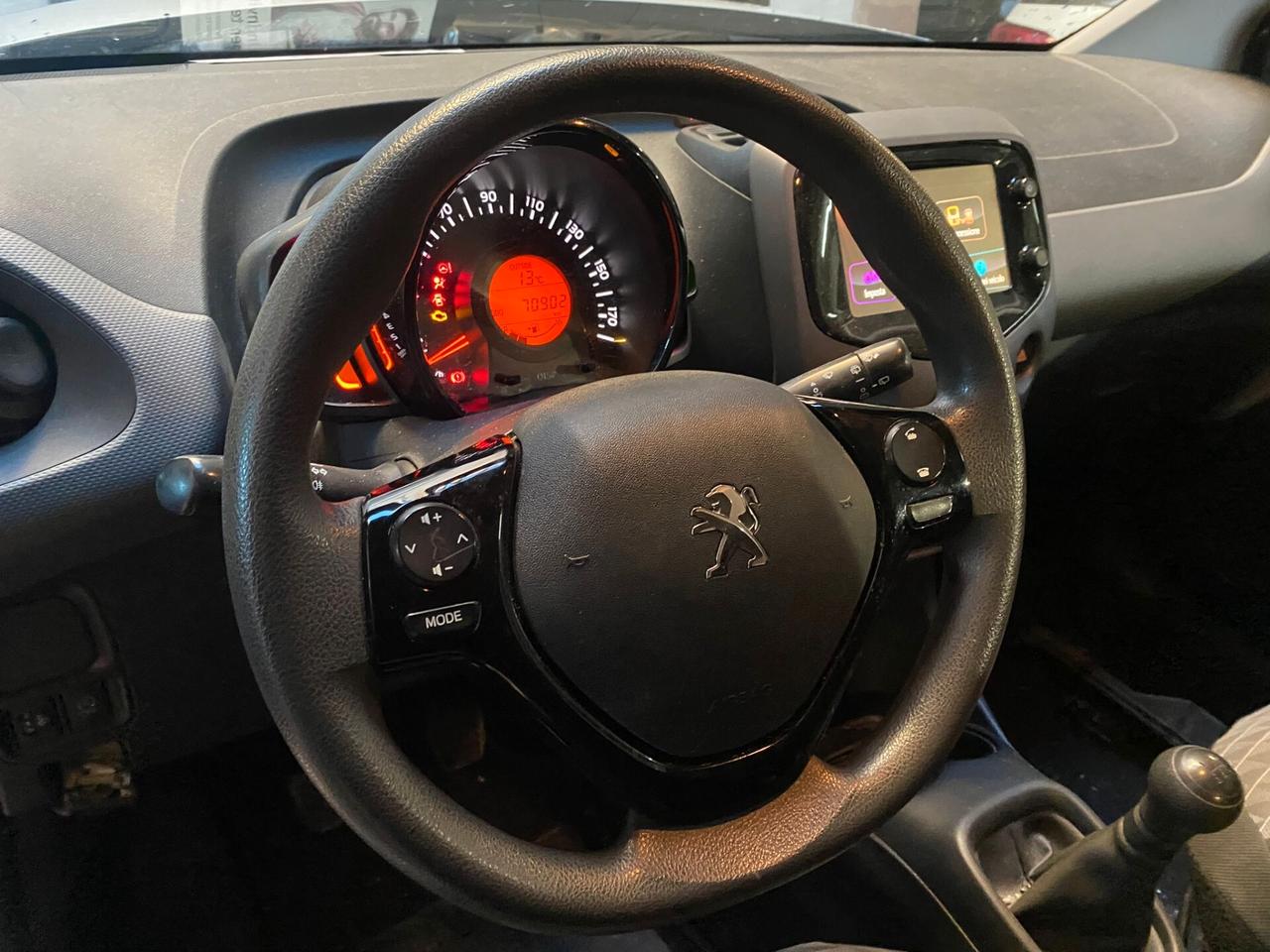 Peugeot 108 VTi 5 porte Active - MOTORE DA RIVEDERE