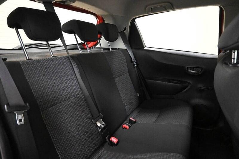 Toyota Yaris Yaris 1.0 5 porte Active
