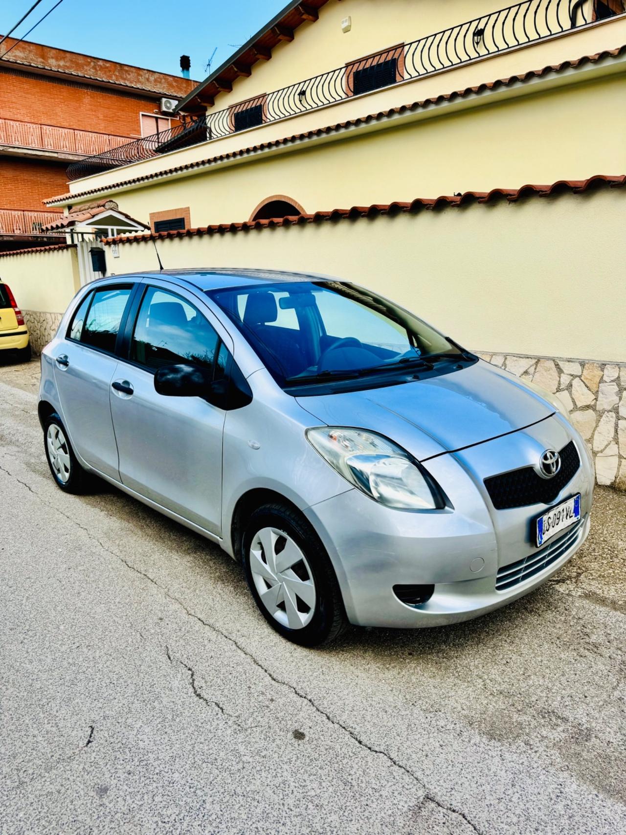 Toyota Yaris 1.0 unico proprietario