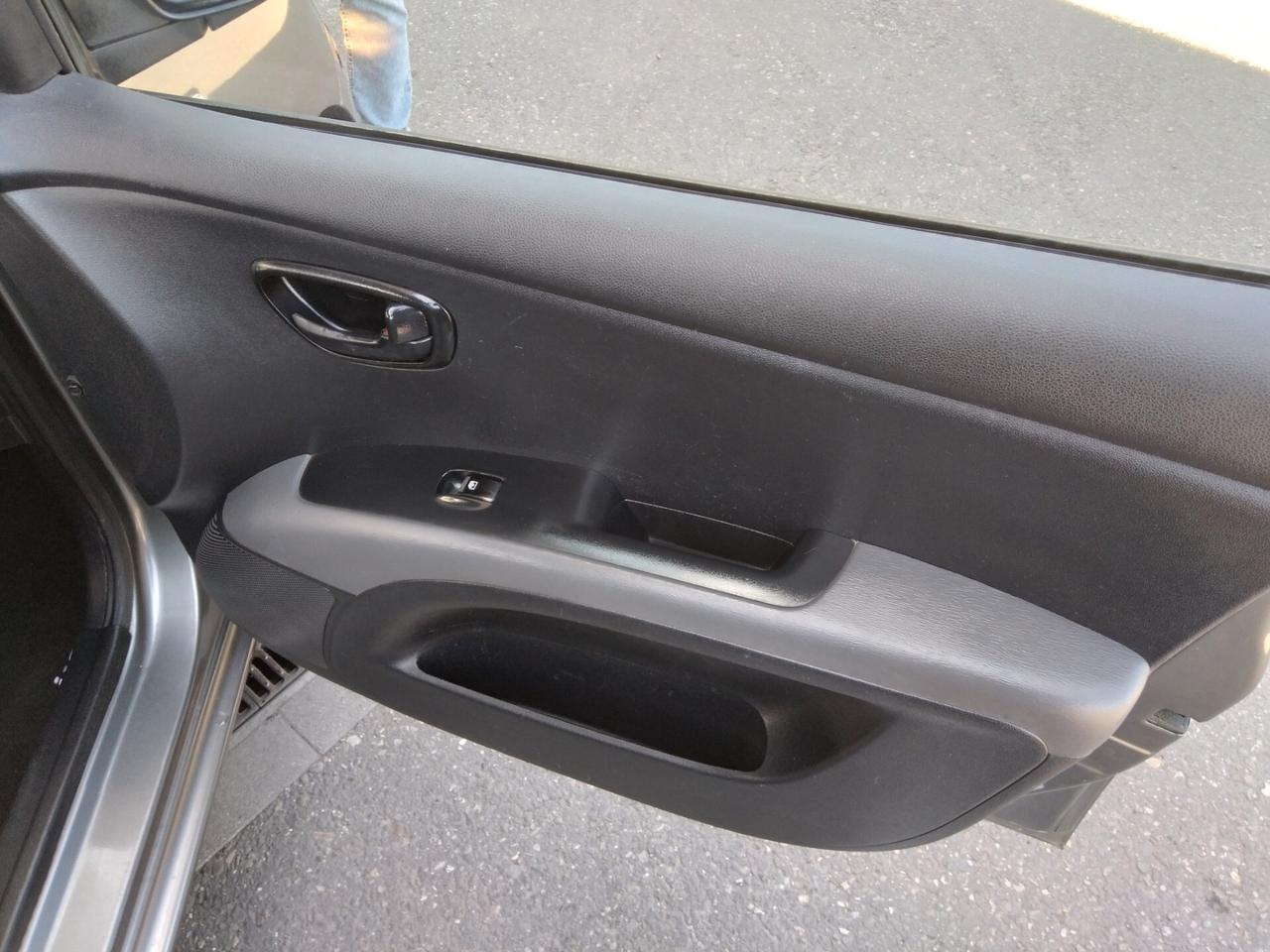 Hyundai i10 1.1 12V 64cv BlueDrive GPL Style x neopatentati