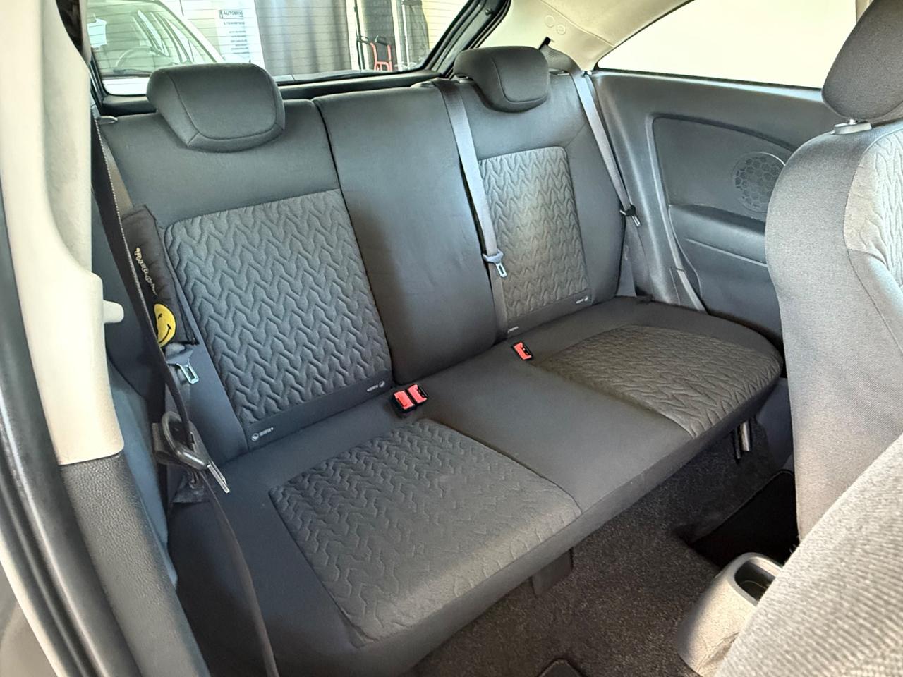 Opel Corsa 1.2 3 porte b-color ok neopatentati