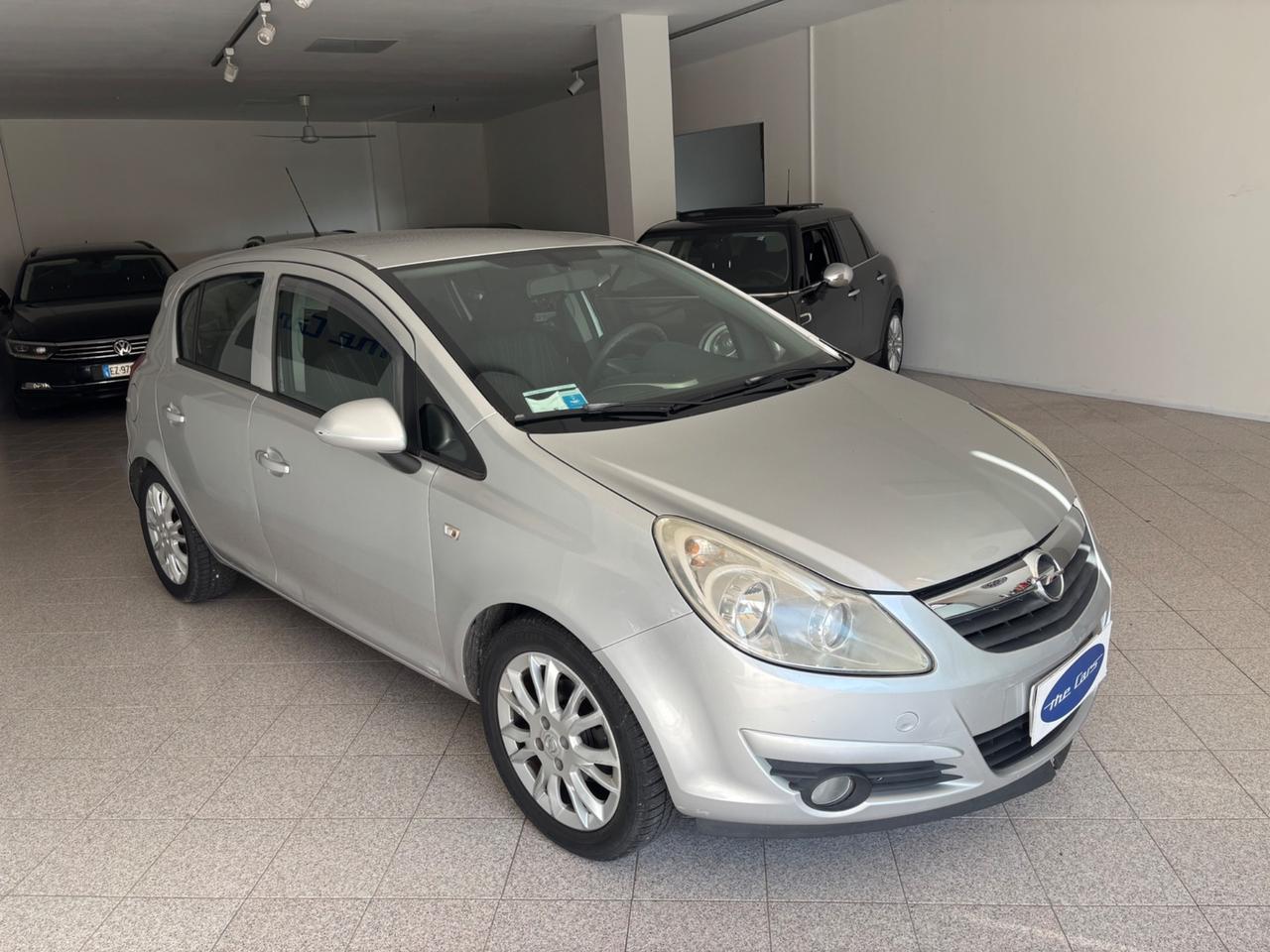 Opel Corsa 1.2 5 porte Enjoy GPL