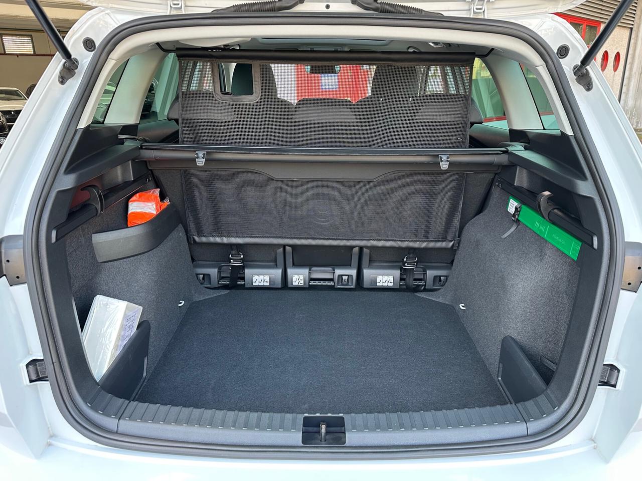 Skoda Karoq 1.5 tsi Executive dsg unipr. TETTO GARANZIA