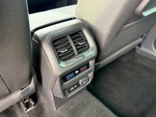 VOLKSWAGEN Tiguan R-LINE DA VETRINA NORD ITALIA
