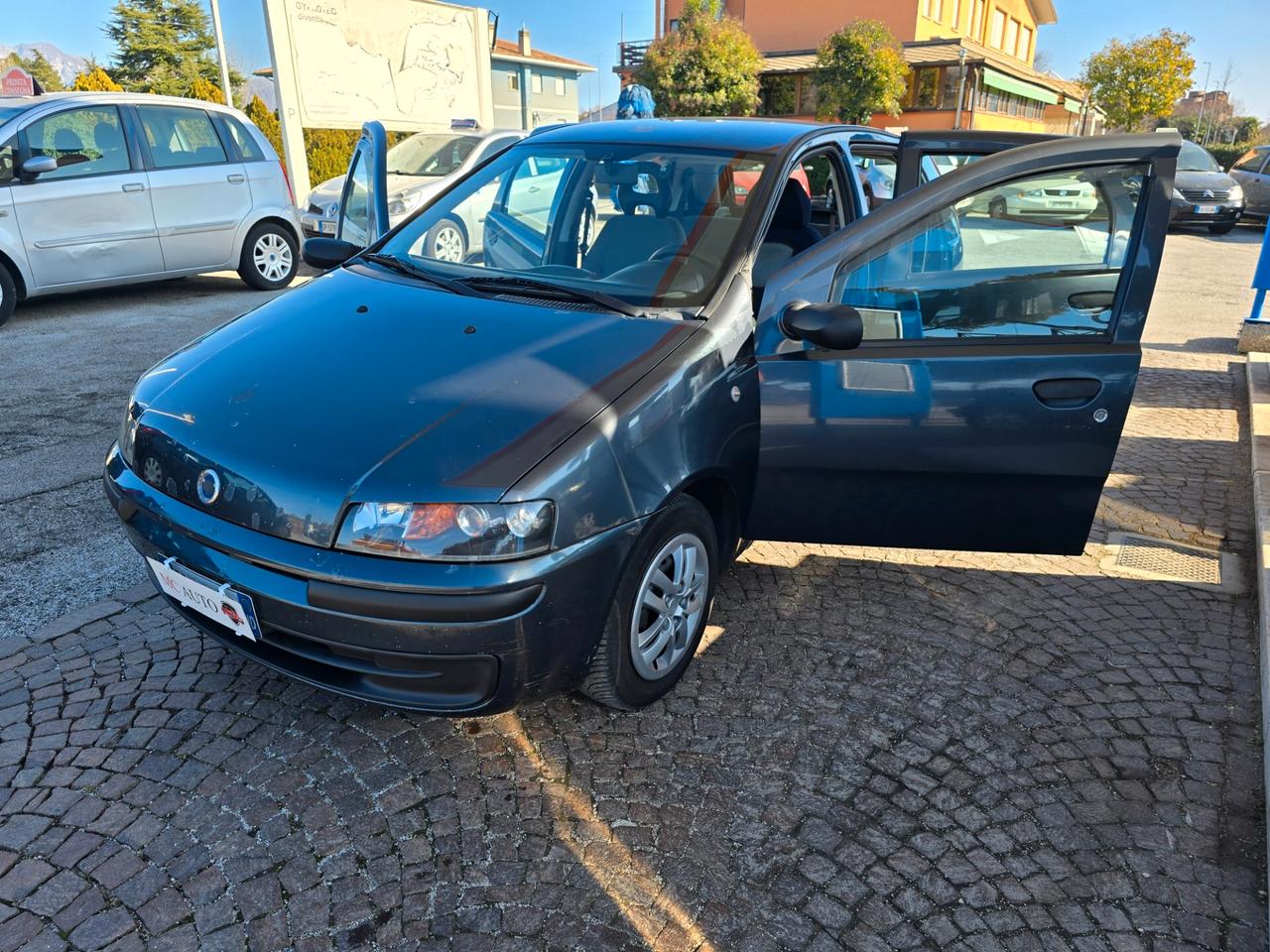 Fiat Punto 1.2i 16V cat 5 porte HLX con 330.000km