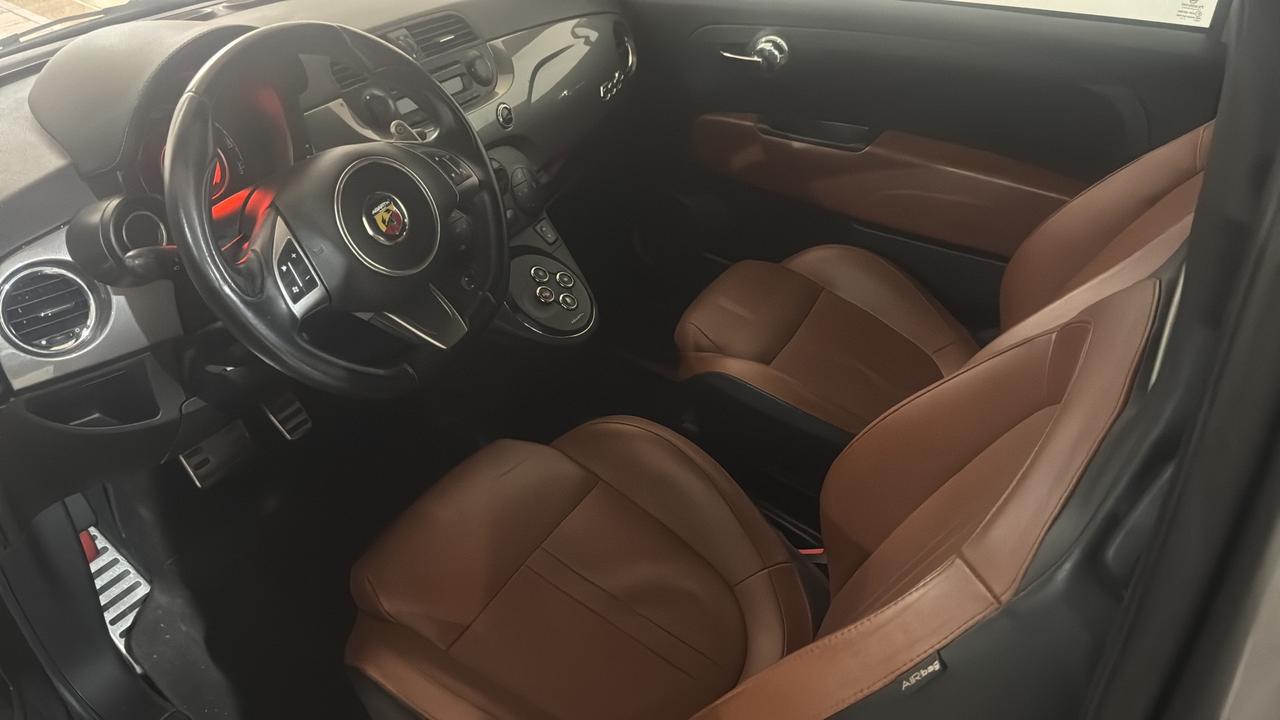 Abarth 500 C 1.4 Turbo T-Jet