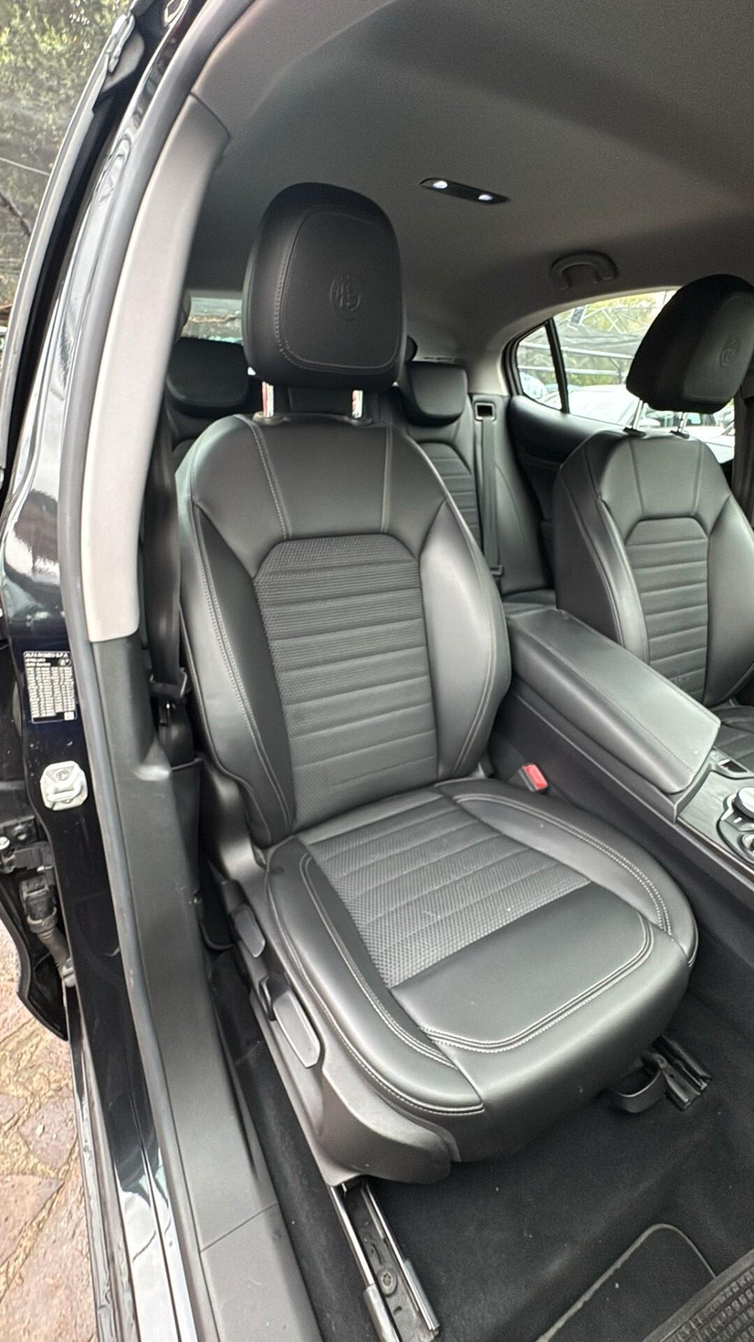 Alfa Romeo Stelvio 2.2 Turbodiesel 210 CV Q4 Super