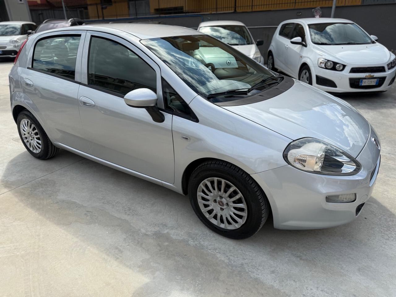 Fiat Punto 1.3 MJT II S&S 95 CV 5 porte Street