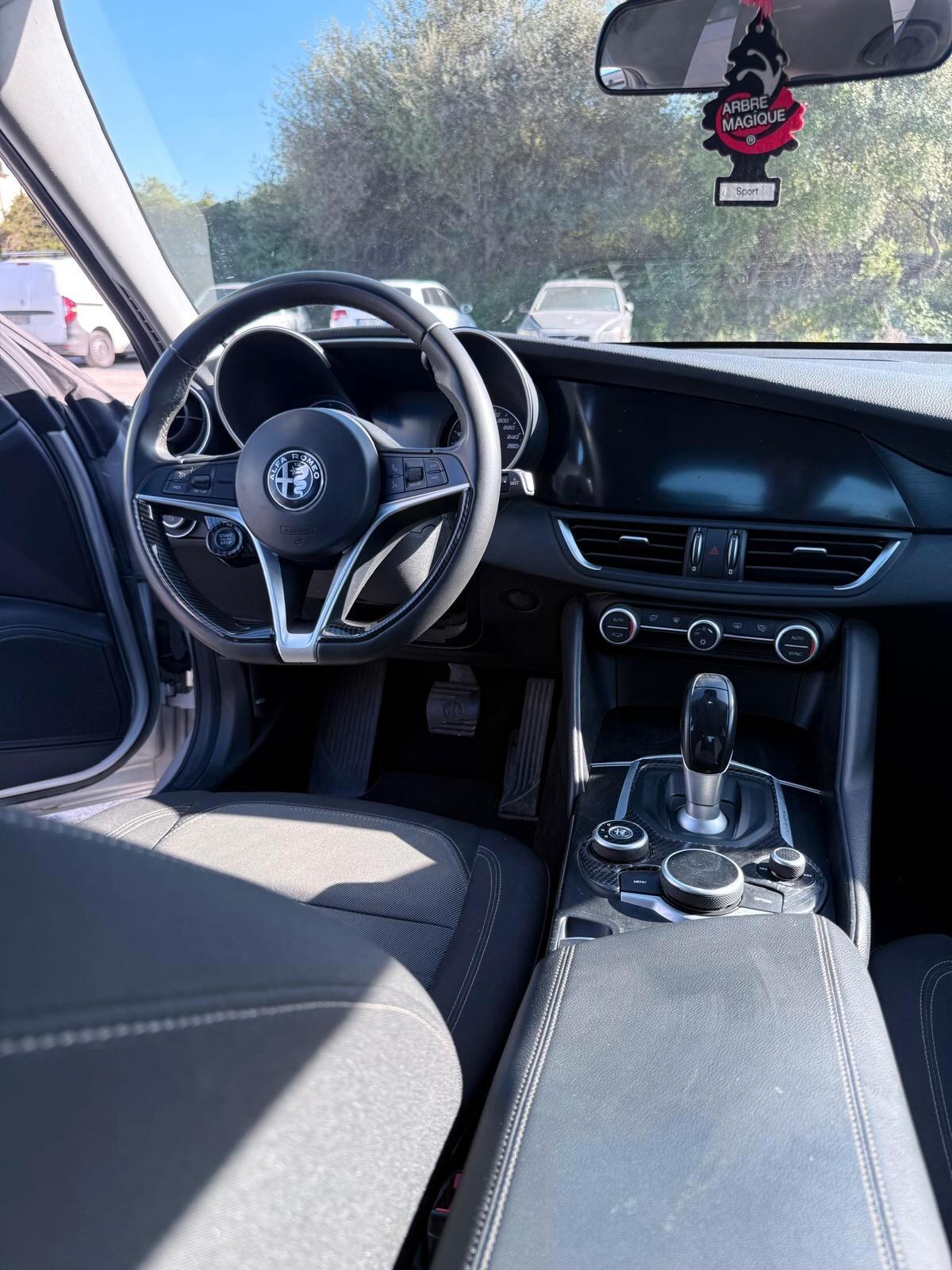 Alfa Romeo Giulia 2.2 Turbodiesel 150 CV AT8 Super