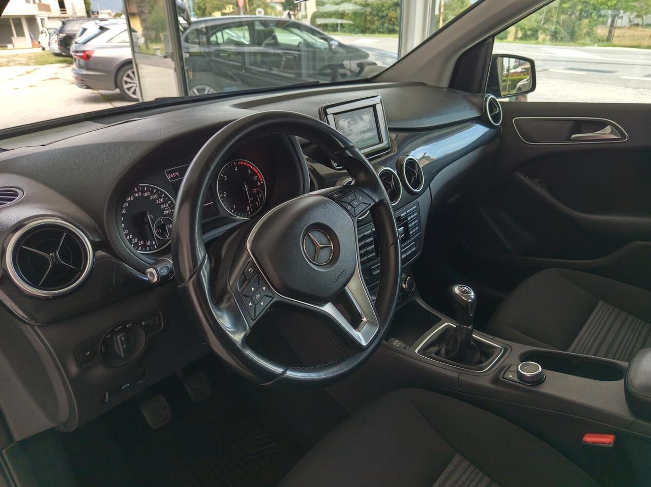 Mercedes B 180 CDI Executive "LEGGI"