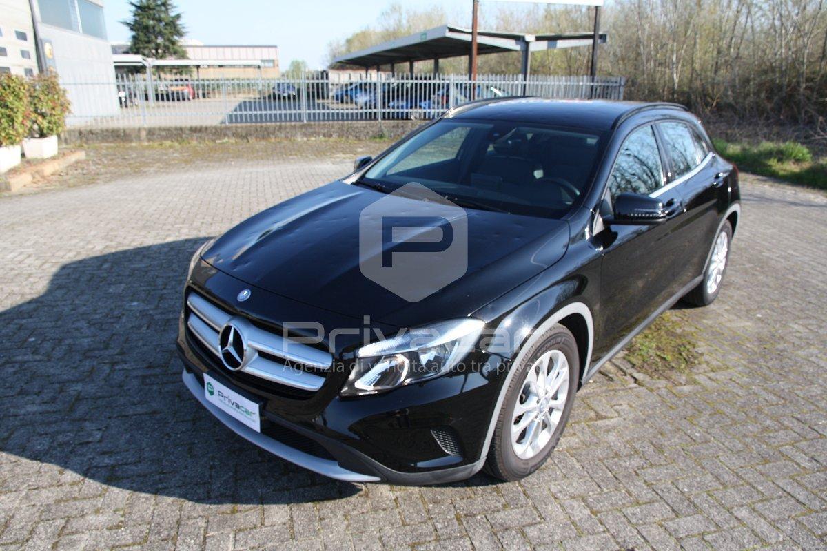 MERCEDES GLA 180 d Business
