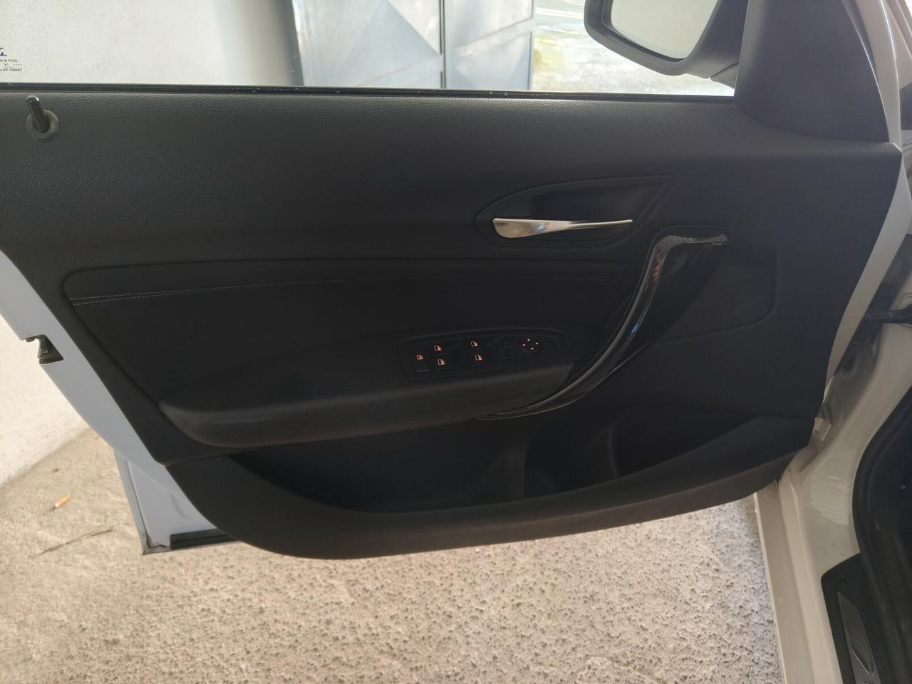 Bmw 118 118d 5p. Sport