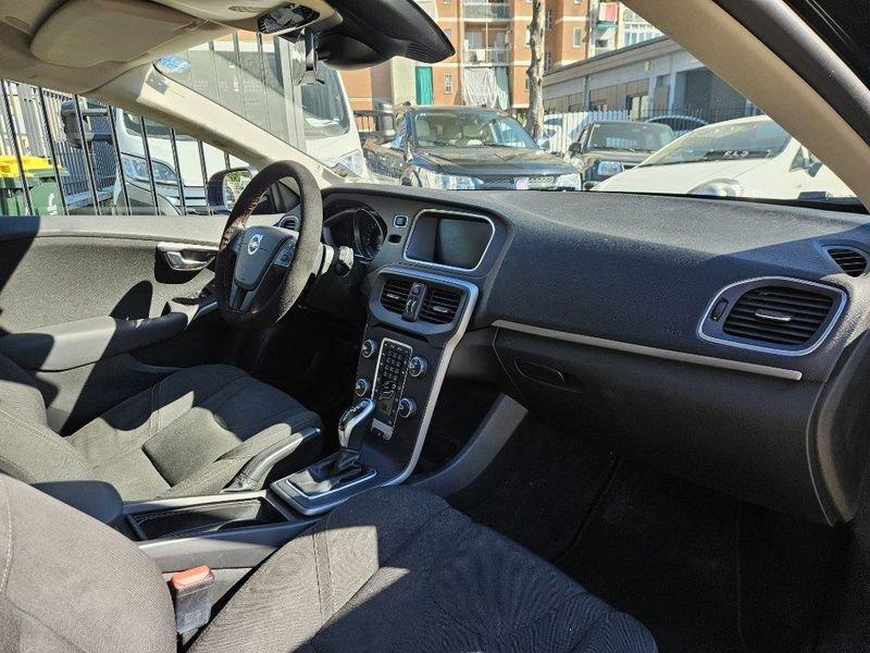 Volvo V40 D2 Geartronic Momentum