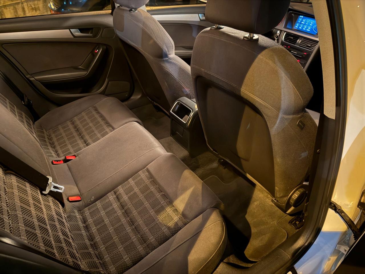 Audi A4 Avant 2.0 TDI ultra 136CV Business