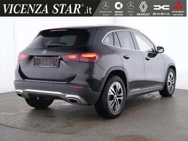 MERCEDES-BENZ GLA 180 MHV PROGRESSIVE ADVANCED