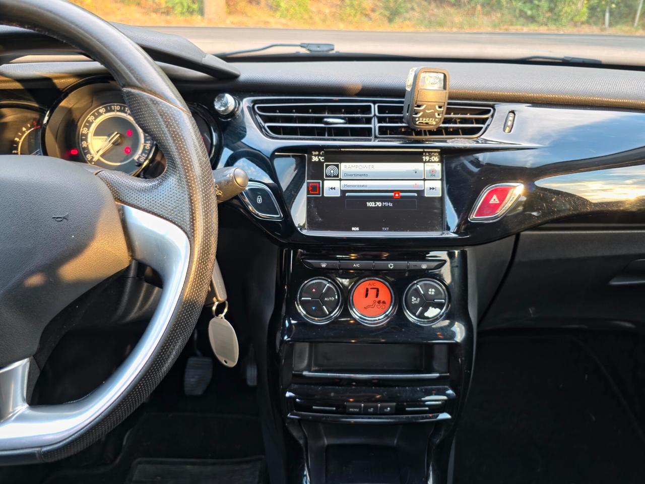 Citroen C3 BlueHDi 75 Exclusive E6 Manuale NEO 2015