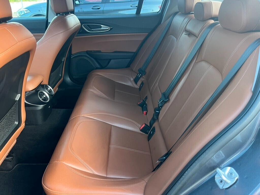 Alfa Romeo Giulia 2.2 Turbodiesel 136 CV AT8 Super