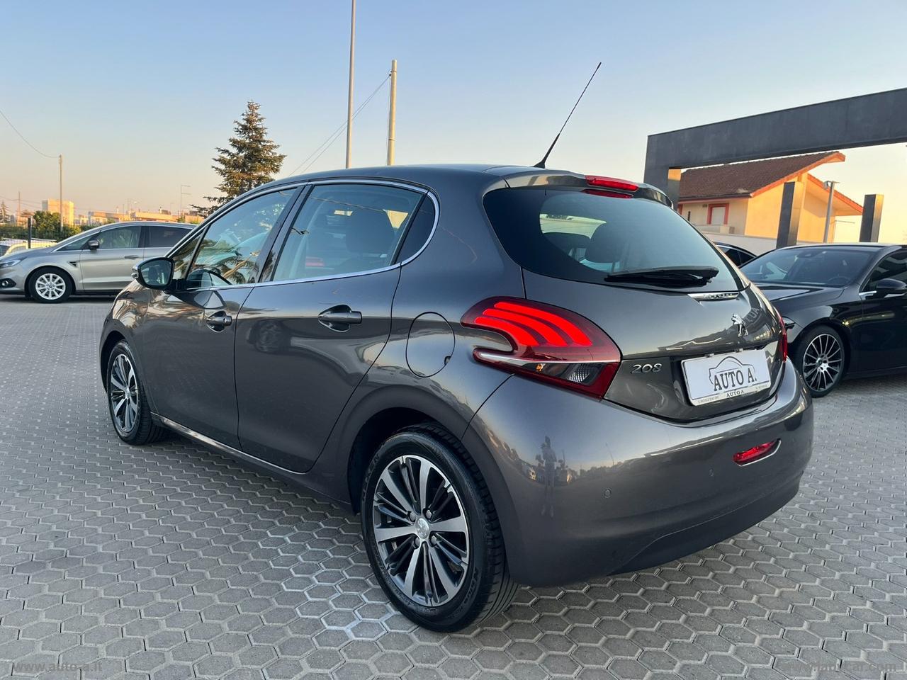 PEUGEOT 208 BlueHDi 75 5p. Allure