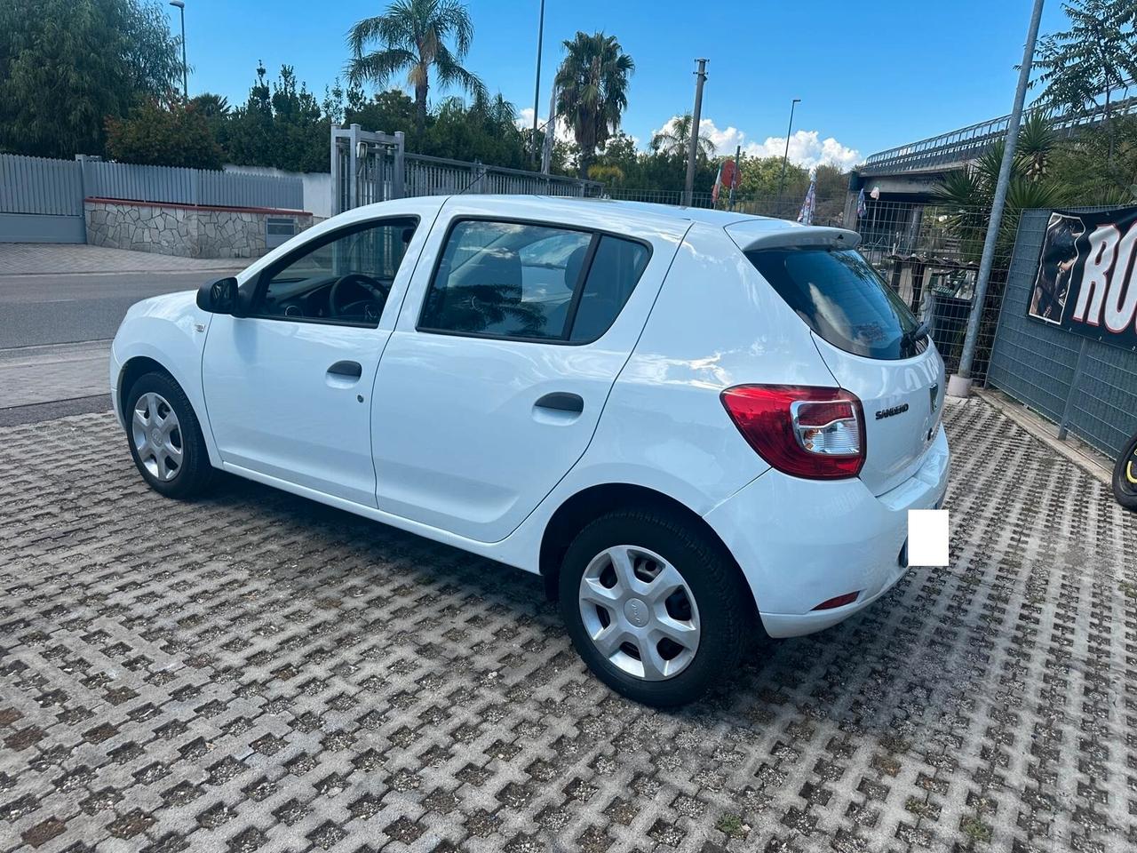Dacia Sandero 1.2 75CV Ambiance-2014