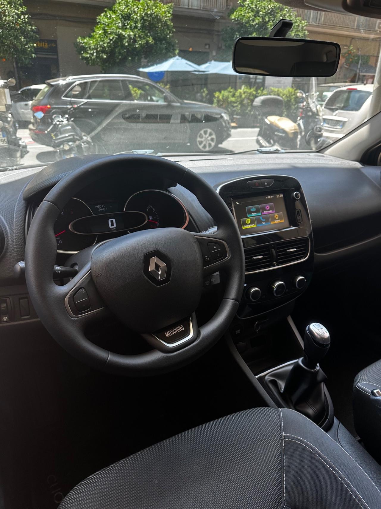 Renault Clio dCi 8V 75 CV 5 porte Moschino Life