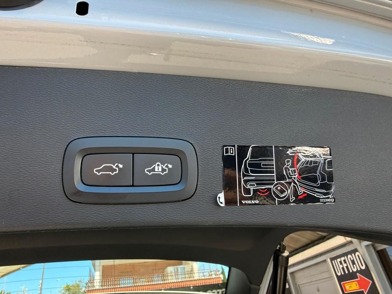 Volvo XC40 T4 Recharge Plug-in Hybrid R-design