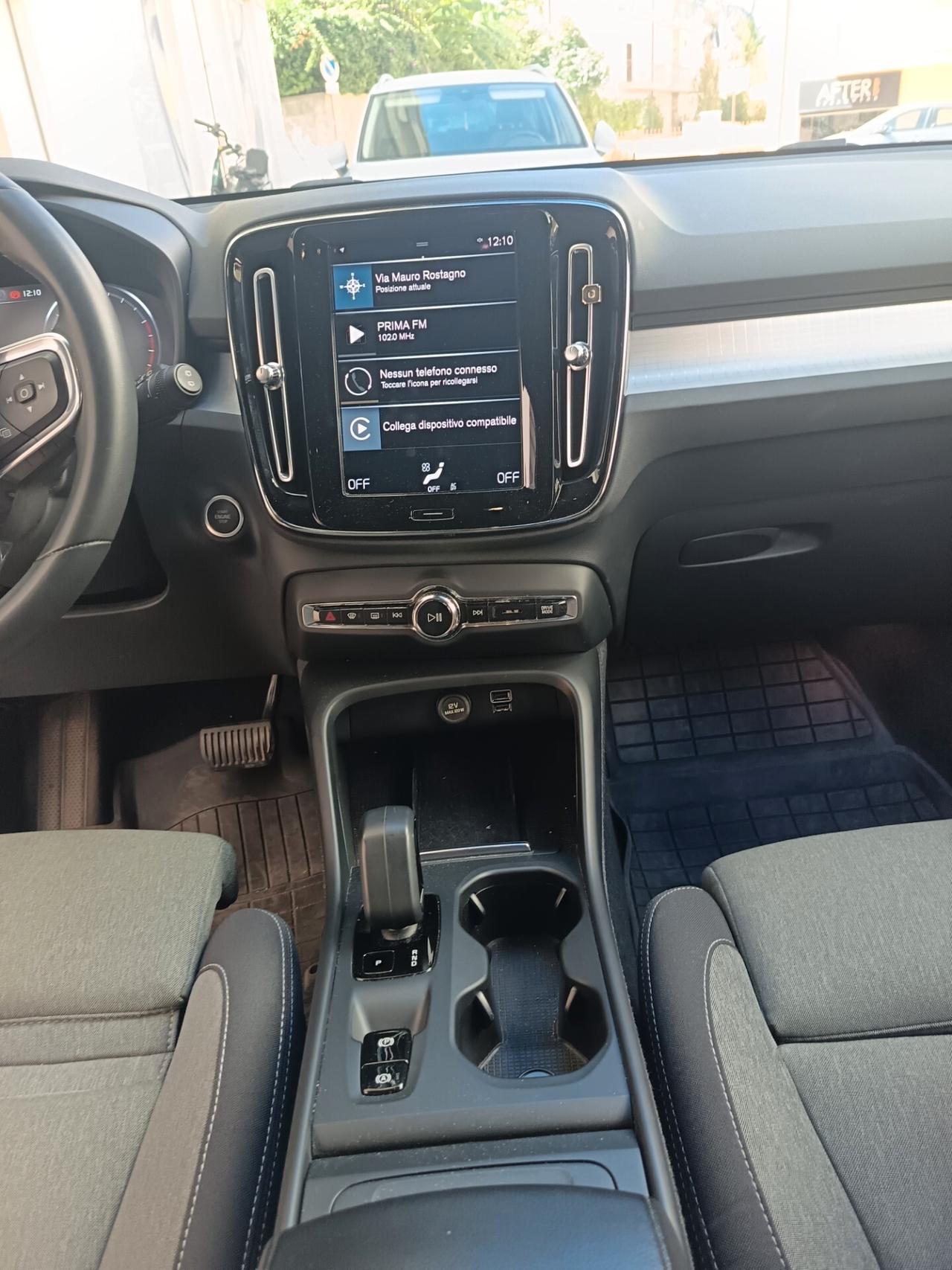 Volvo XC40 Core Autocarro N1 Detraibile al 100%