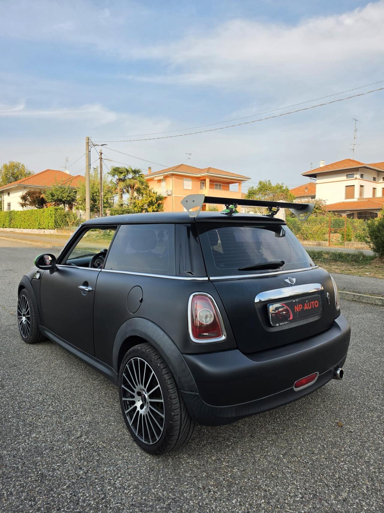 Mini cooper d NEOPATENTATI