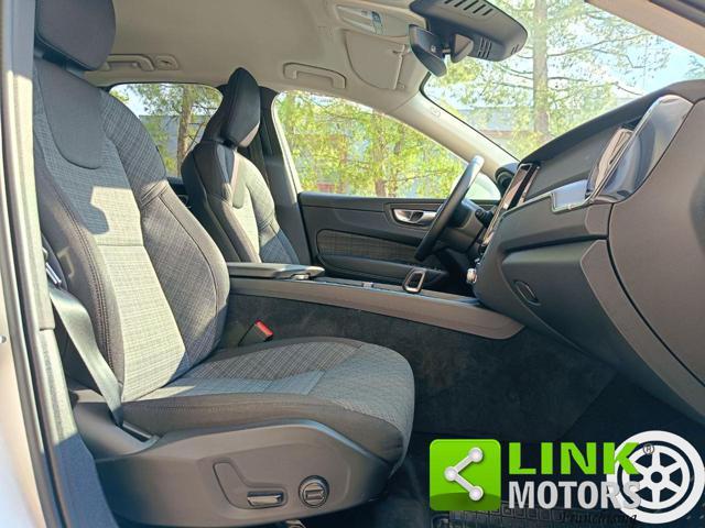 VOLVO XC60 B4 (d) automatico Plus Dark ESENTE BOLLO