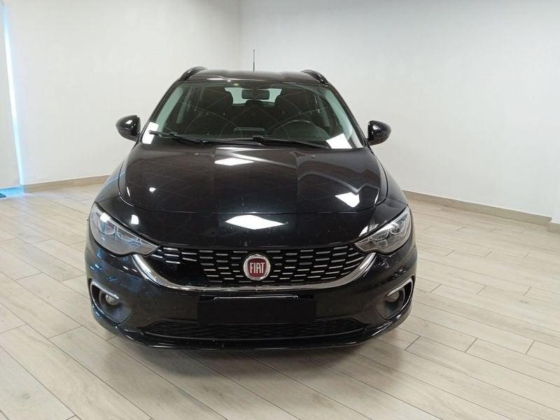 FIAT Tipo (2015-->) 1.6 Mjt S&S SW Lounge