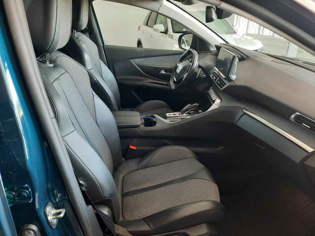 Peugeot 5008 BlueHDi 130 S&S EAT8 Allure Pack