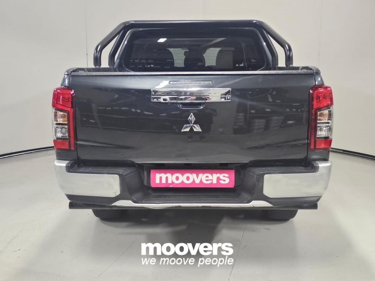MITSUBISHI L200 (2019-2022) 2.3 D Double Cab 4x4 Super Select Intense aut. *Roll Bar*