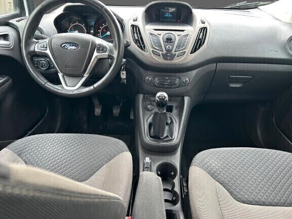 Ford Tourneo Courier 1.5 TDCI 75 CV Titanium