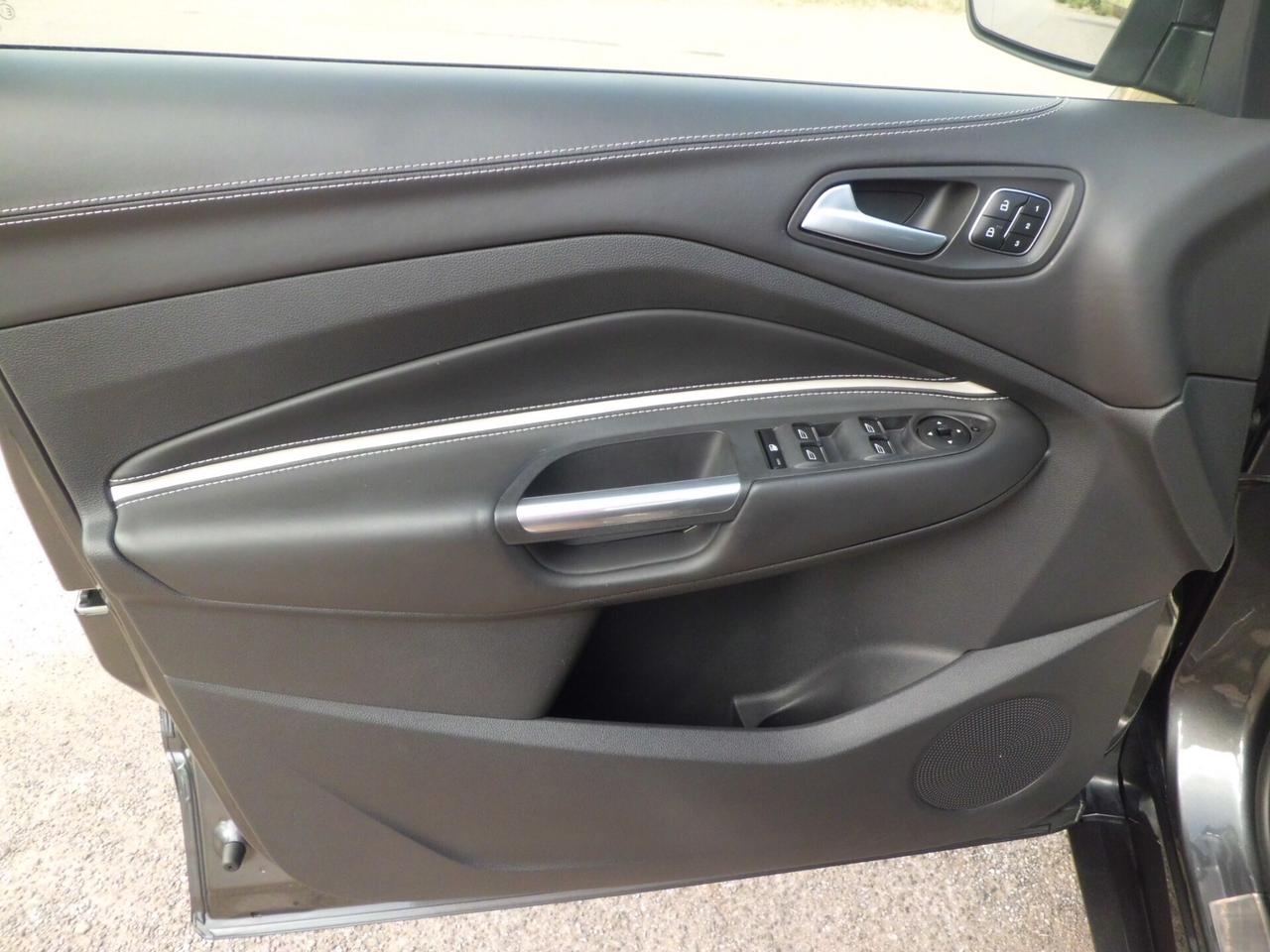 Ford Kuga 2.0 TDCI 150 CV S&S 4WD Powershift Vignale