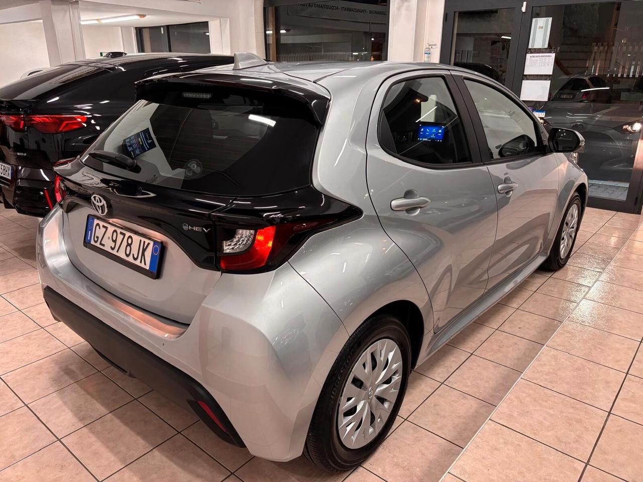 Toyota Yaris 1.5 Hybrid 5 porte Active Business Pack