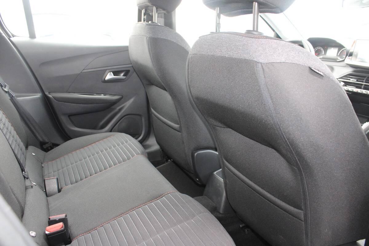 Peugeot 208 1.2 puretech Active s&s 75cv Con NAVIGATORE