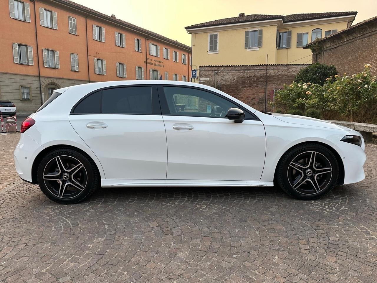 Mercedes-benz A 180 auto AMG Premium MHEV