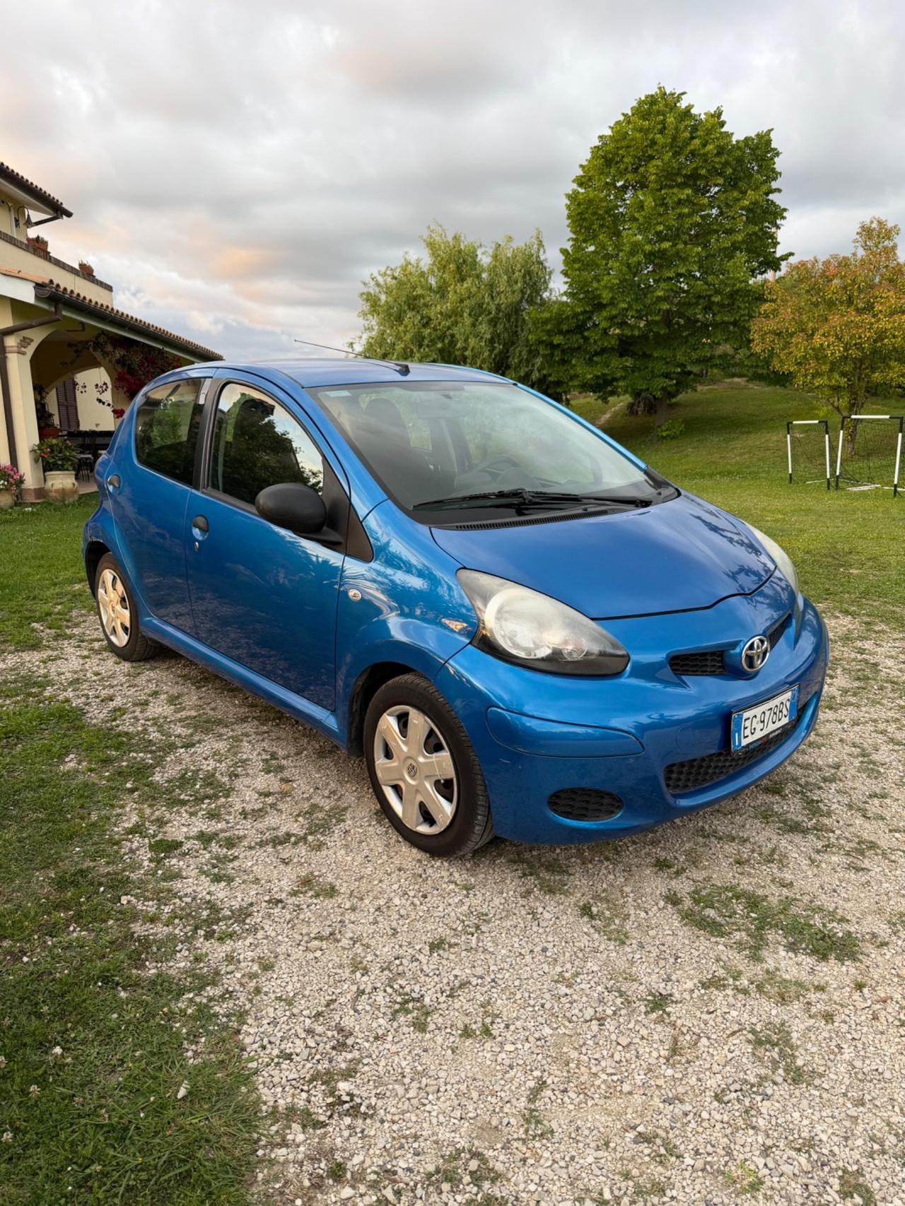 Toyota Aygo 1.0 12V VVT-i 5 porte Lounge