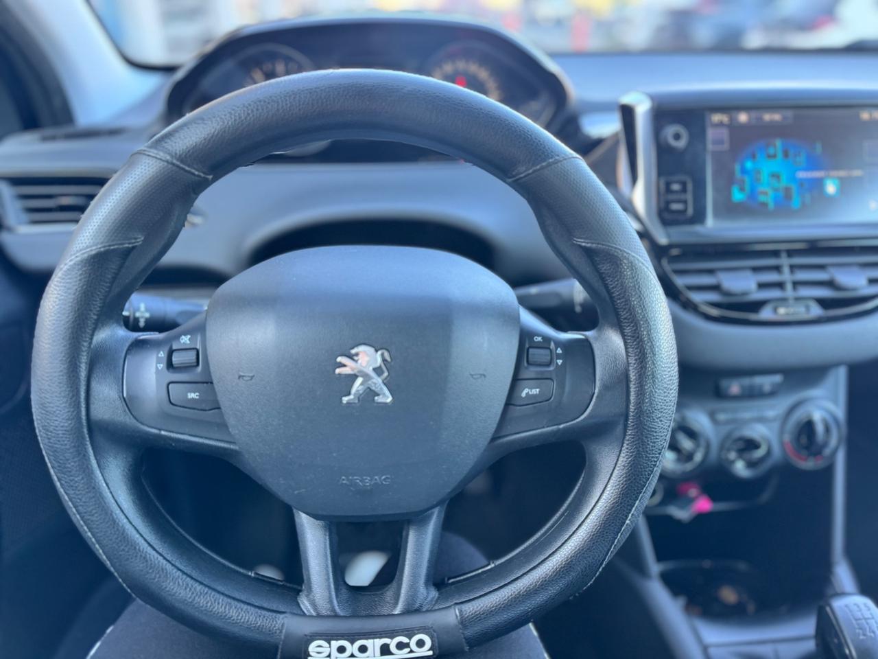 Peugeot 208 BlueHDi 75 5 porte Allure 2016