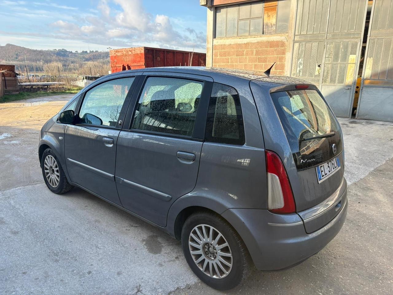 Lancia MUSA 1.4 8V Ecochic (GPL) Gold 2012 207.000 KM