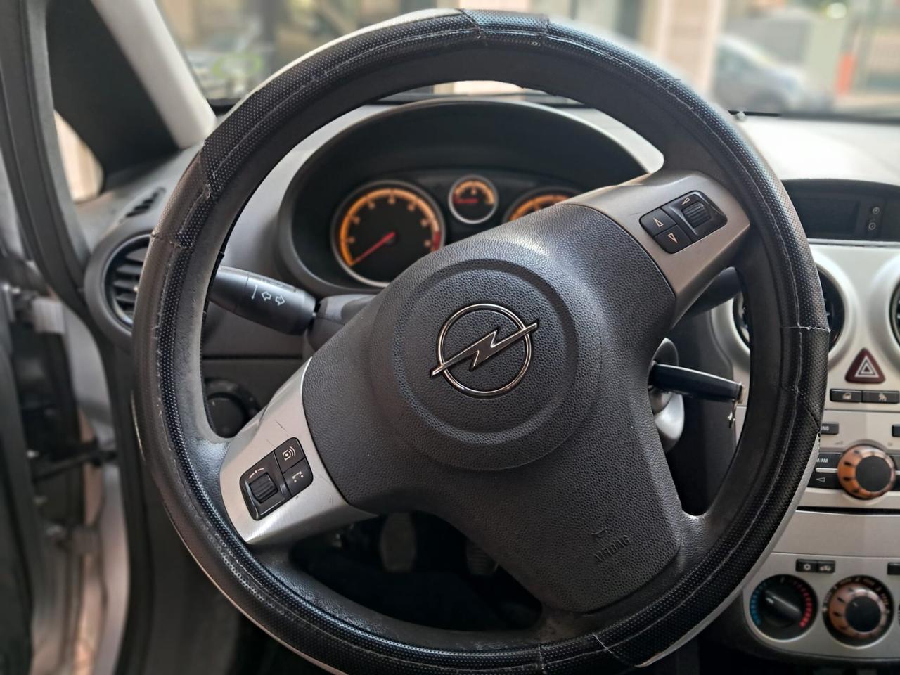 OPEL CORSA 1.2 GPL 5 PORTE-NEOPATENTATI-Euro3990-